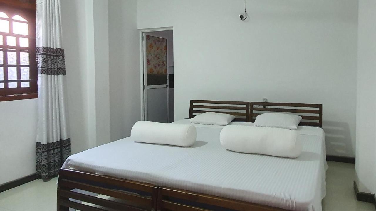 Bandulas Beach House Hikkaduwa Dış mekan fotoğraf