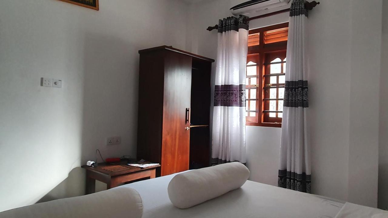 Bandulas Beach House Hikkaduwa Dış mekan fotoğraf